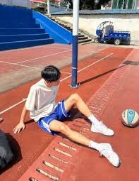 篮球NBA巨星单场暴砍52分，再次刷新个人纪录