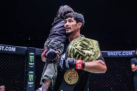 中超：武汉三镇2-0战胜上海申花